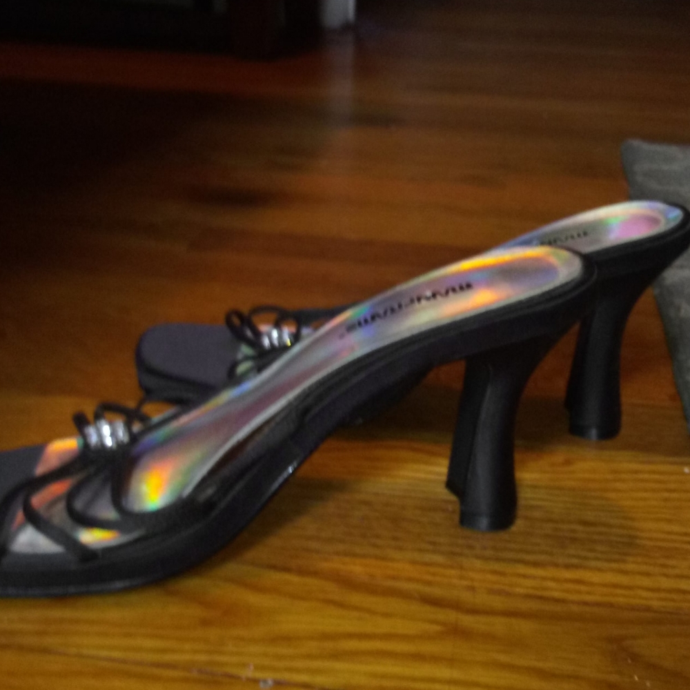Sandals - Picture 2 of 7